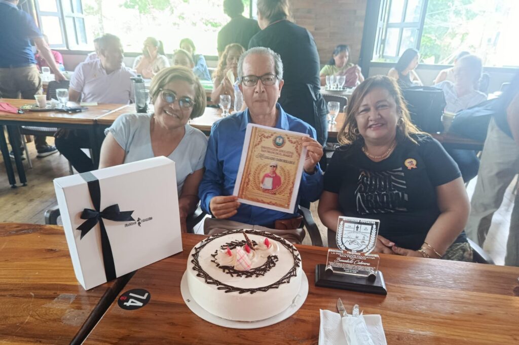 Profesor Benedicto Cabrera: toda una vida al servicio educativo whatsapp image 2026 06 17 at 07.11.41